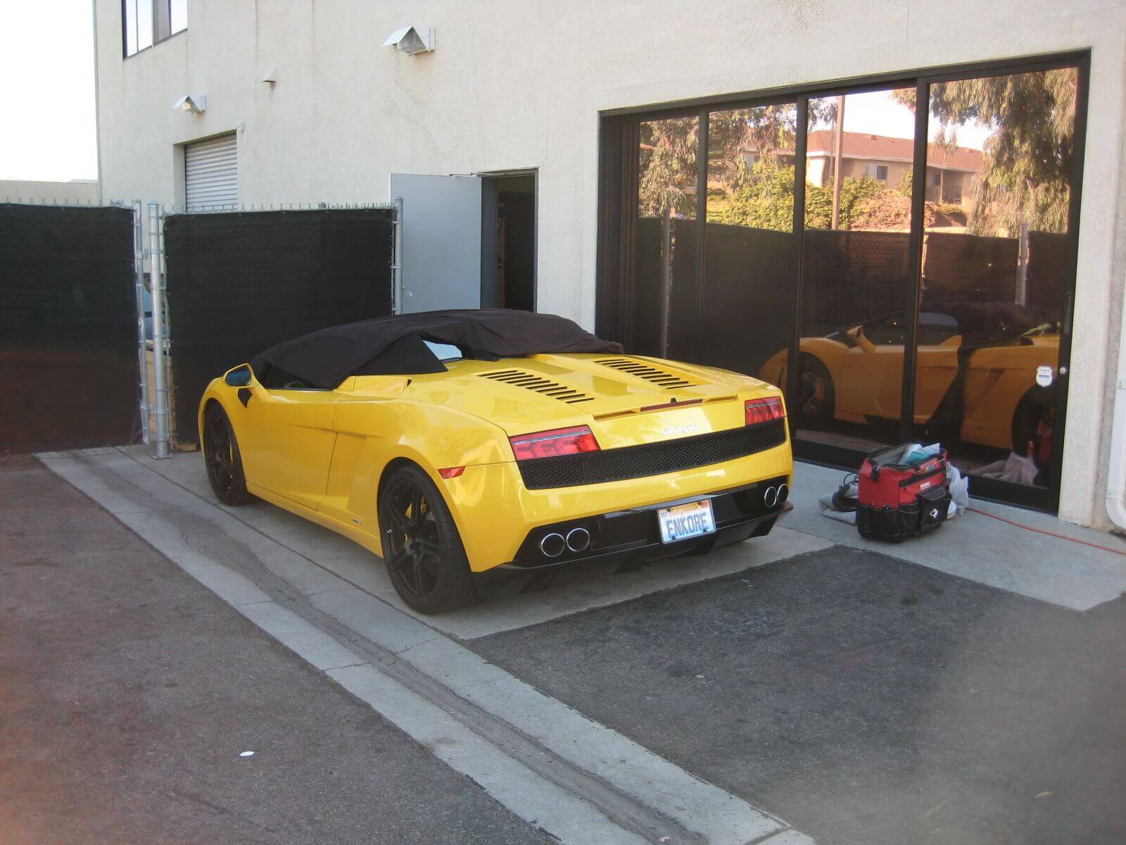 Fix Scratched Glass in Newport Beach, CA