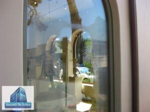 removing glass scratches requires polishing here