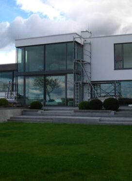 Fastest Deep Glass Scratch Repair - Tempered - Heikendorf, Germany Fastest Deep Glass Scratch Repair - Tempered - Heikendorf, Germany